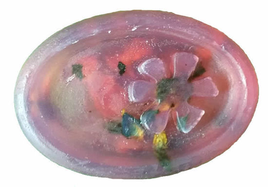 Picture of 30g Oval Flower - Rose Water with Rose Petals